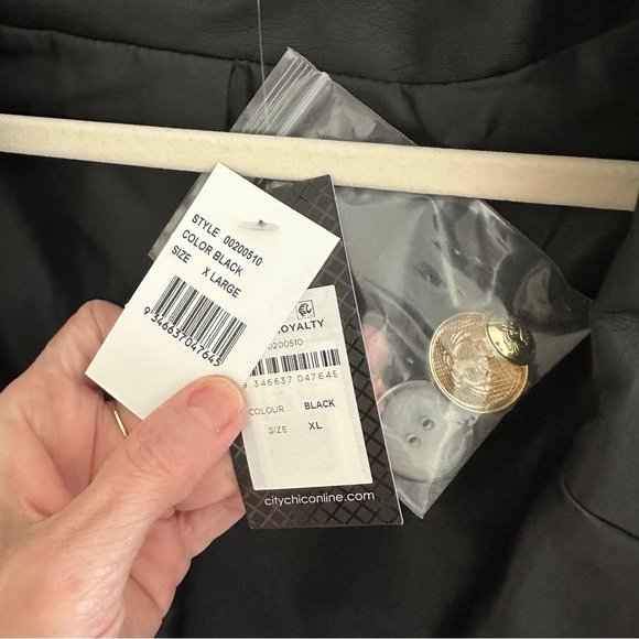 City Chic Black Faux Leather Royalty Double Breasted Blazer Size XL 22 NWT Edgy - Picture 6 of 13